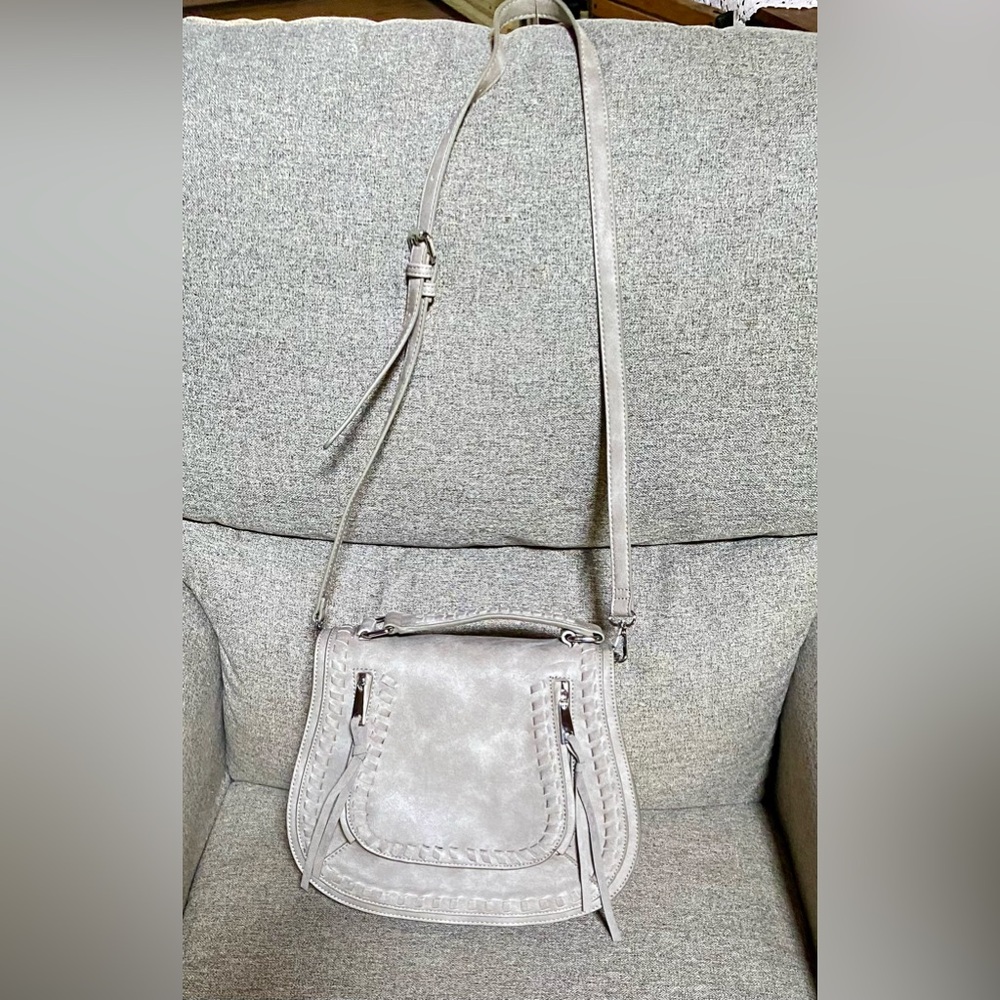 🔥Urban Expressions Vegan Leather Khloe Crossbody🔥 NWOT